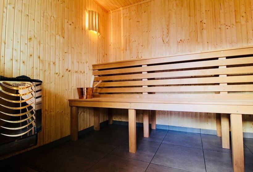 Easy Livin Apartment