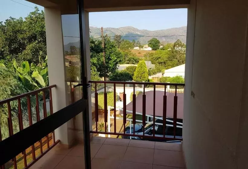 پانسیون Ezulwini Guest House