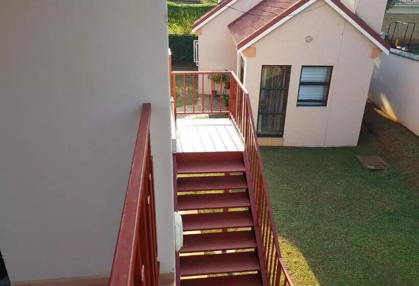 پانسیون Ezulwini Guest House