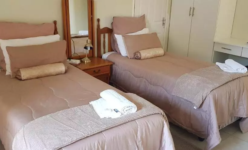 پانسیون Ezulwini Guest House