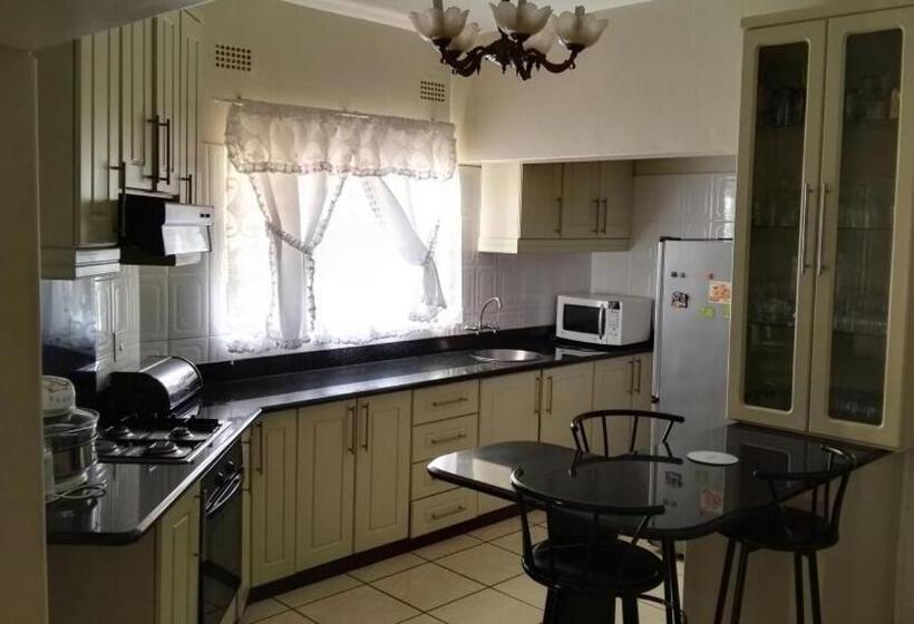 펜션 Ezulwini Guest House