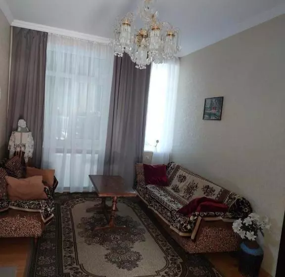 پانسیون Guest House Lela Rezo