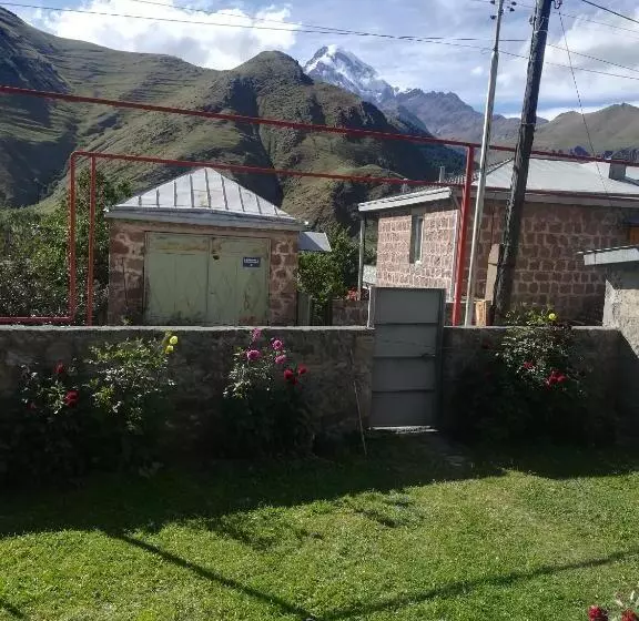 پانسیون Guest House Lela Rezo