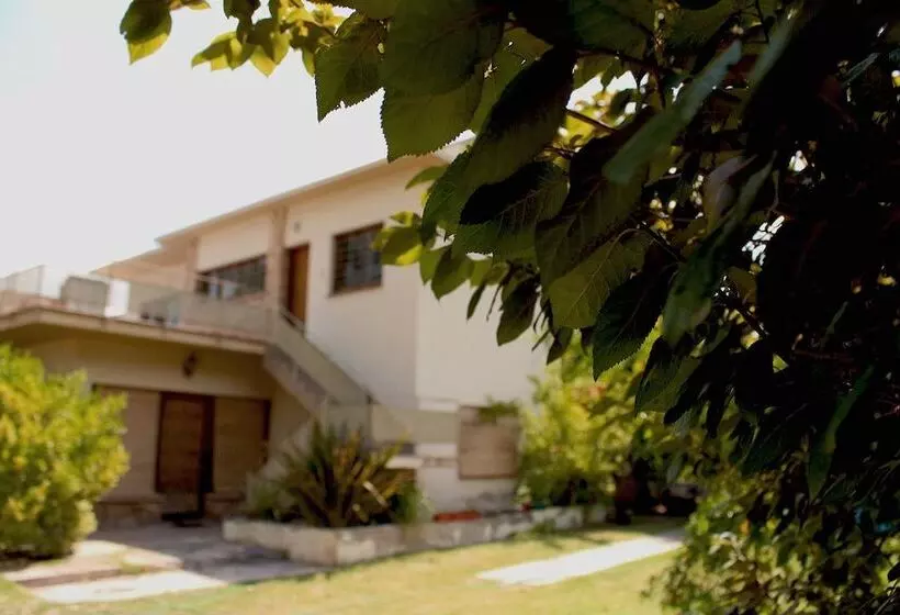 Majatalo Pulmary Guest House