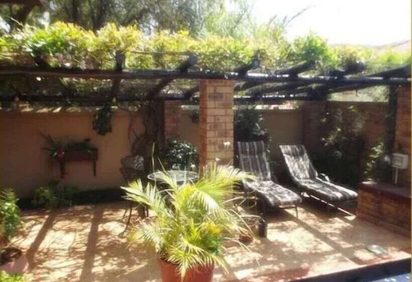 Пансион The Monte Carlo