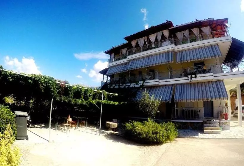 Rexhos Studios