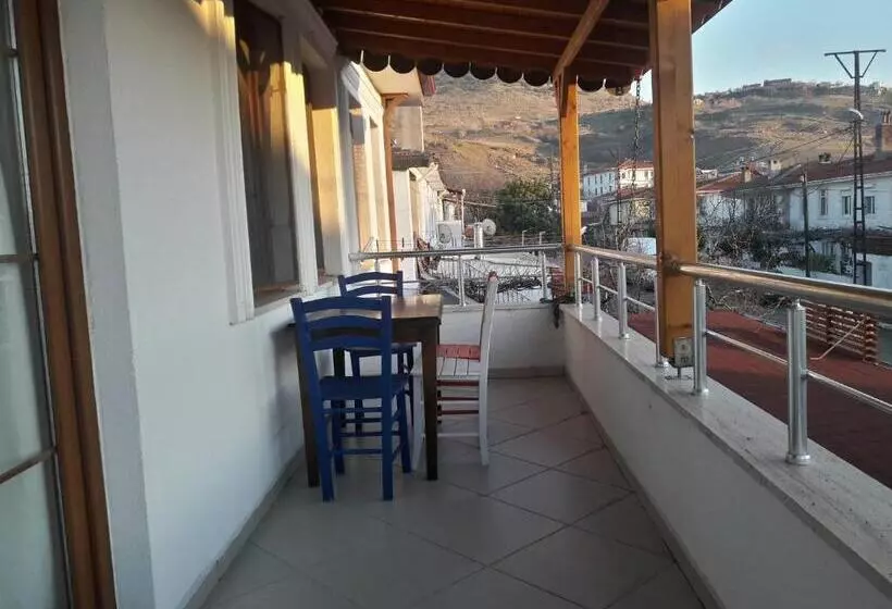 Yeni Bademli Konuk Evi