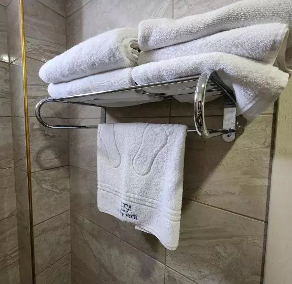 Esa Suite