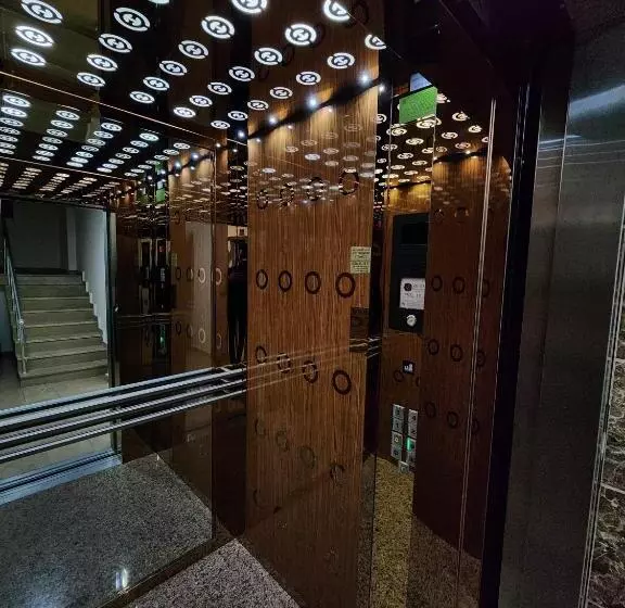 Esa Suite
