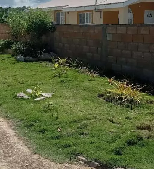 پانسیون Cheerful 2 Bedroom Home In Falmouth Garden