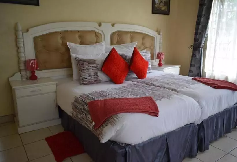 پانسیون Crown Inn Guest House