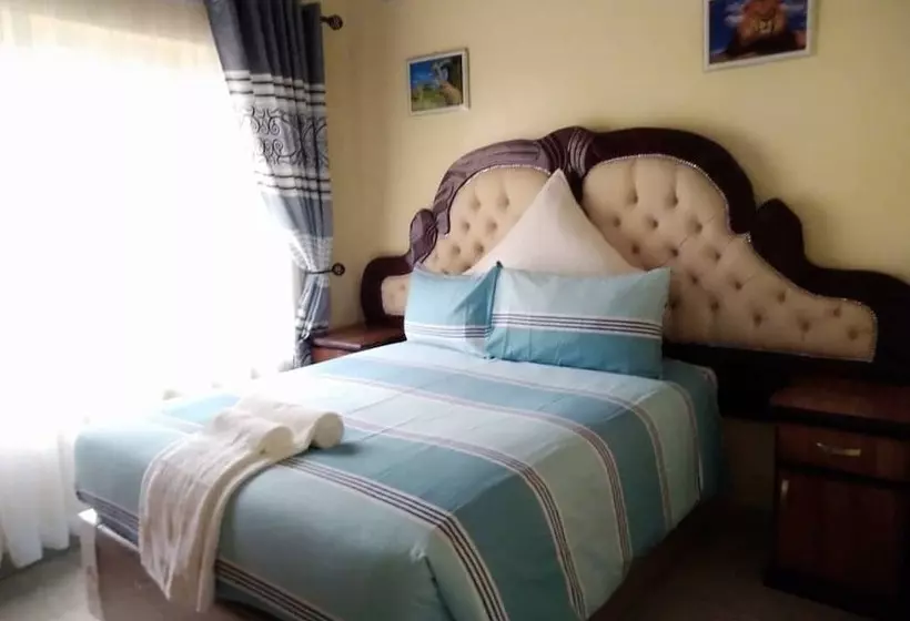 پانسیون Crown Inn Guest House