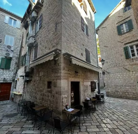 پانسیون Guesthouse Athos