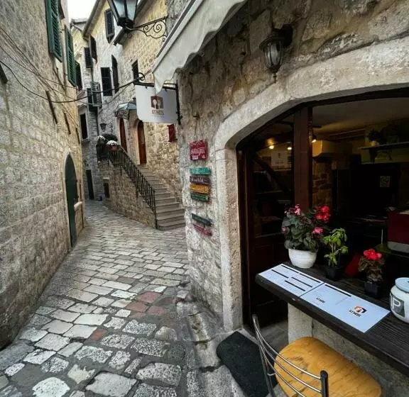 پانسیون Guesthouse Athos