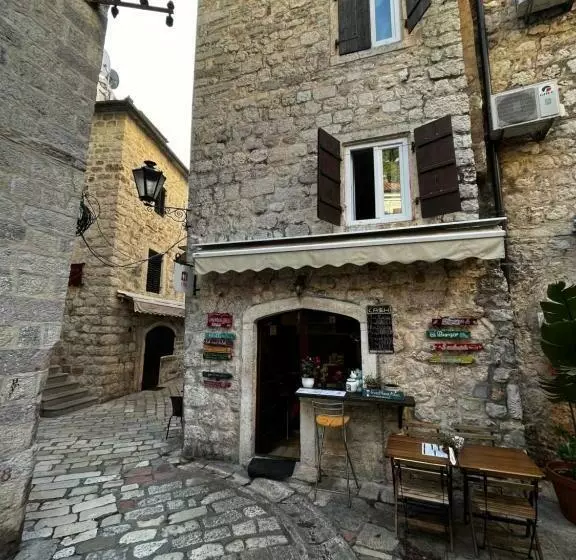 پانسیون Guesthouse Athos