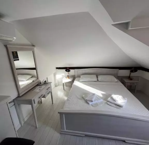 پانسیون Guesthouse Athos