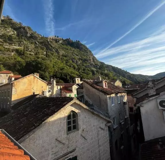 پانسیون Guesthouse Athos