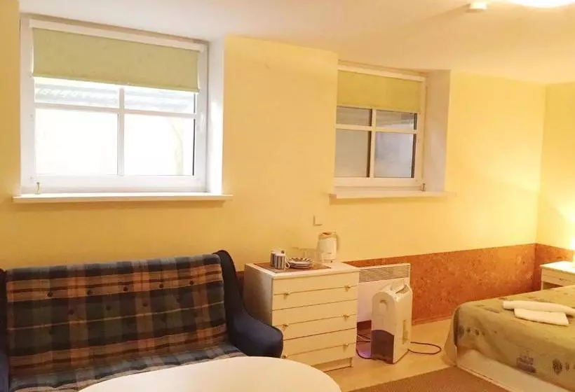 پانسیون Vaivorykštė