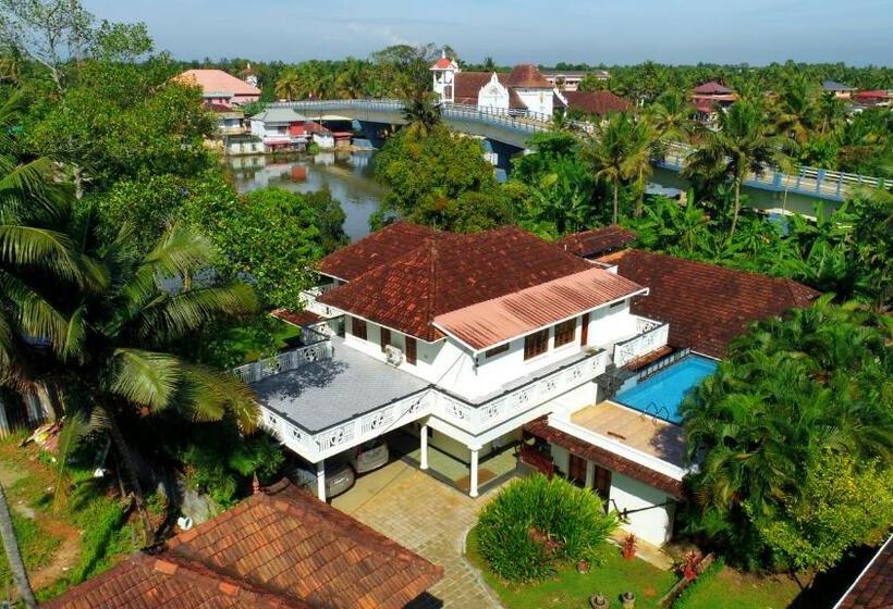 אתר נופש Triveny River Palace