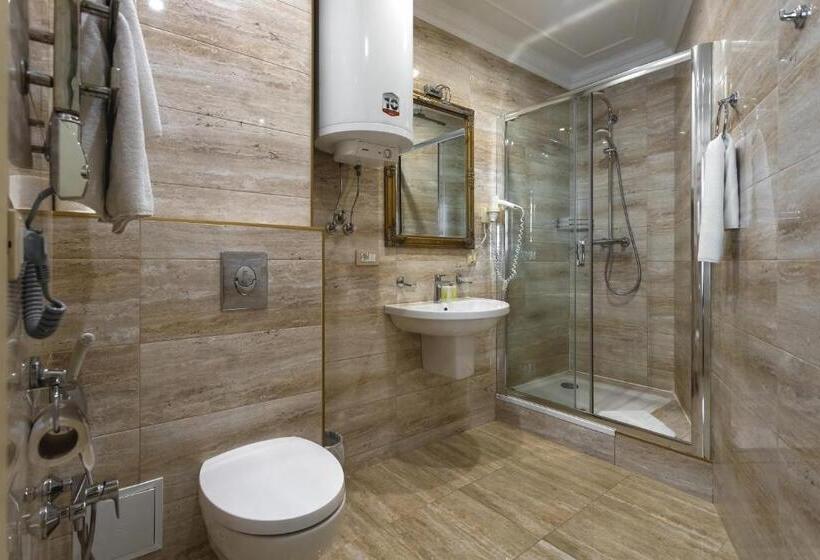 Schronisko Vintage Na Bulvare