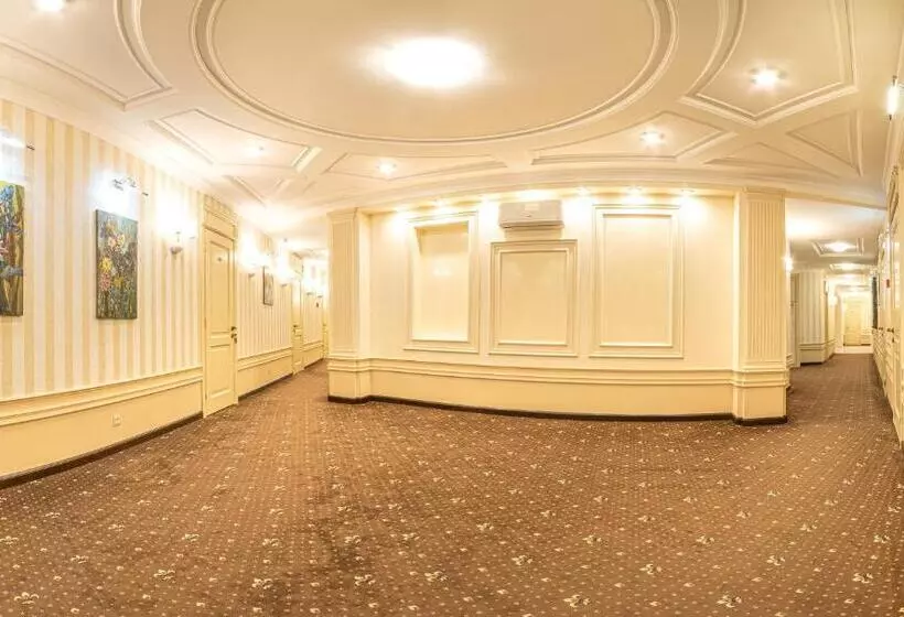 هاستل Vintage Na Bulvare