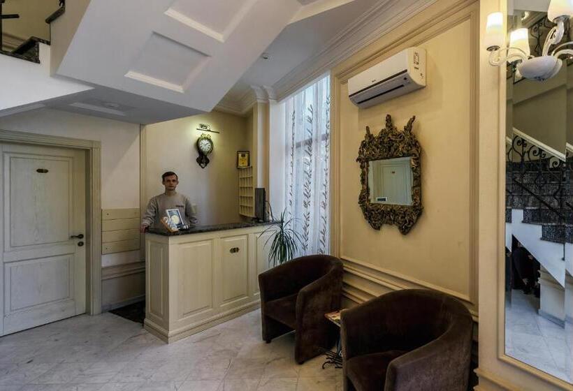 Schronisko Vintage Na Bulvare