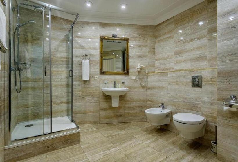 Schronisko Vintage Na Bulvare