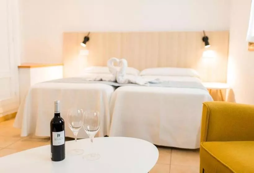 هتل Sagitario Petit Ciutadella