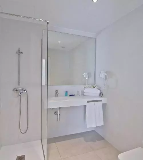 هتل Sagitario Petit Ciutadella