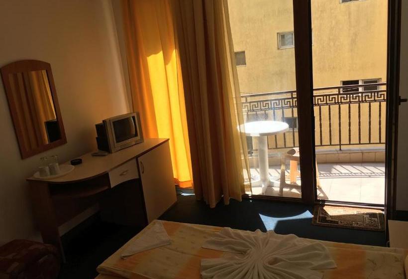 پانسیون Family Hotel Friends