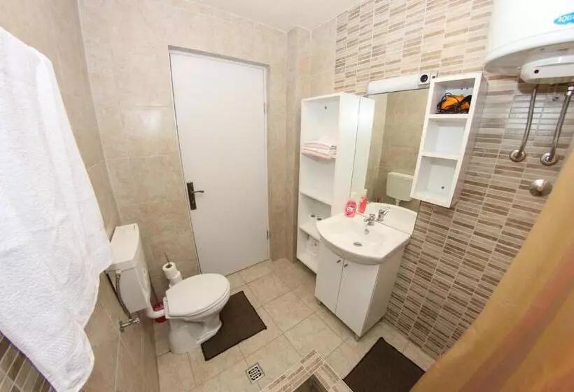پانسیون Guest House Time Out