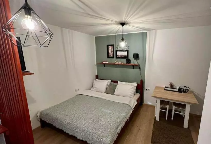 پانسیون Guest House Time Out