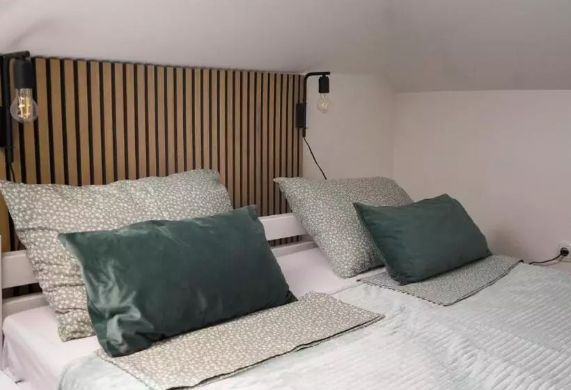 پانسیون Guest House Time Out