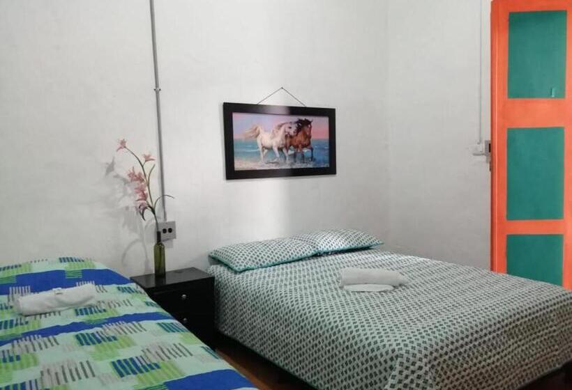 پانسیون Jardín Es Tuyo