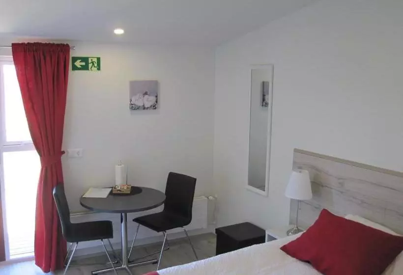 پانسیون Skogar Sunset Guesthouse