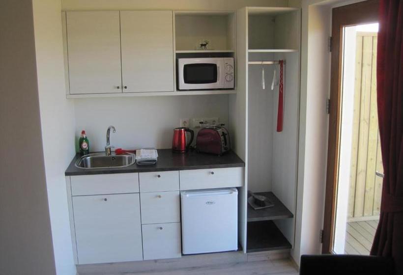 Pensão Skogar Sunset Guesthouse