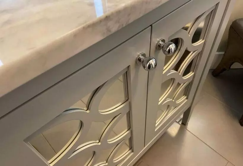 Retkeilymaja Culpeper Center Suites