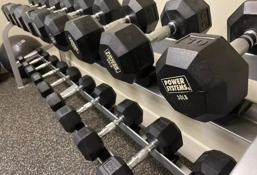 Retkeilymaja Culpeper Center Suites