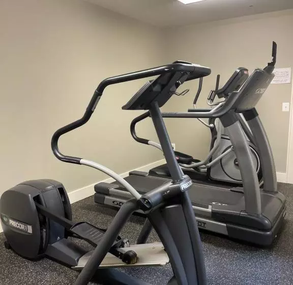 Retkeilymaja Culpeper Center Suites