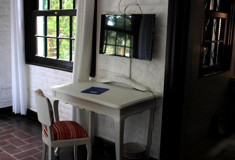 فندق صغير Santoral Restaurante Y Posada Pet Friendly