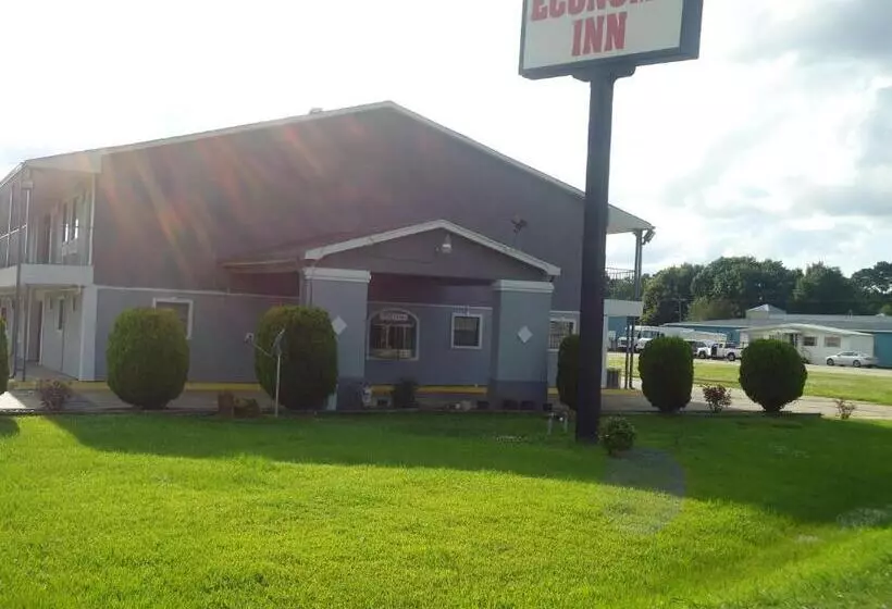 Retkeilymaja Super 6 Inn