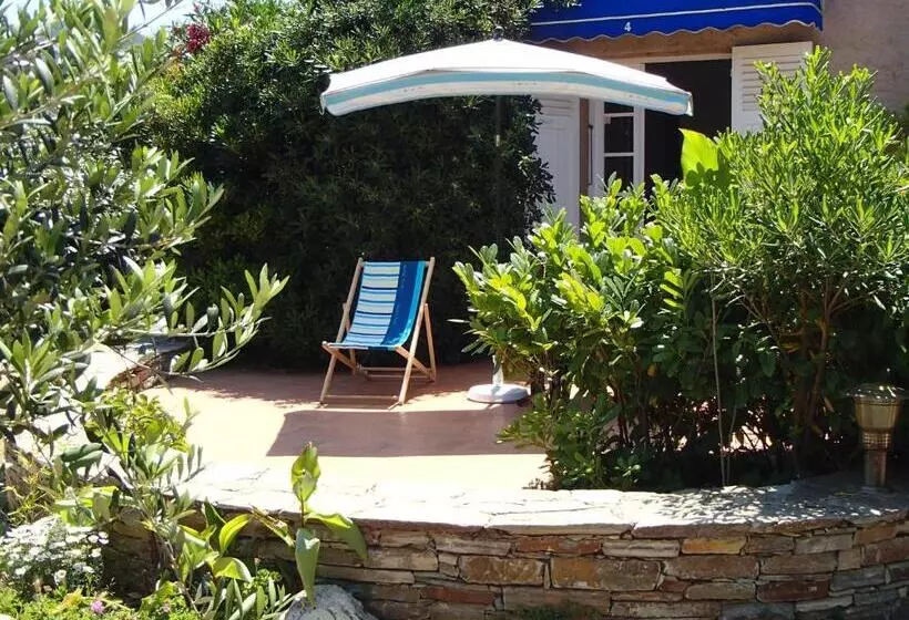Hotelli Hôtel Sole E Mare