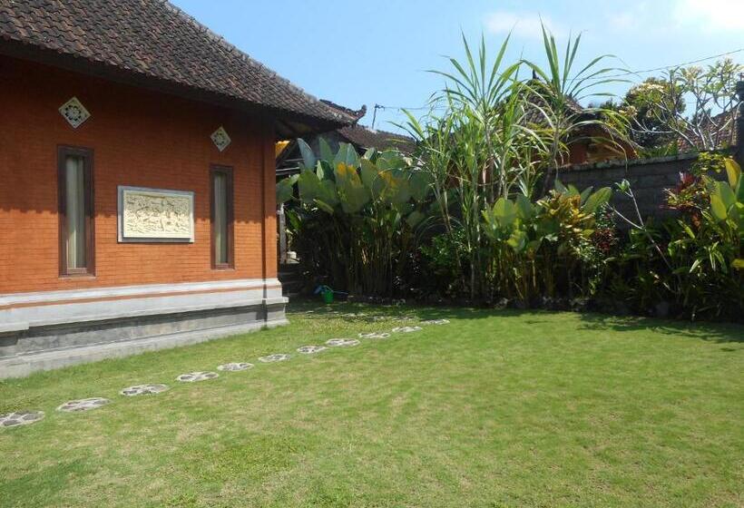 ペンション Cegeng Lestari Guest House