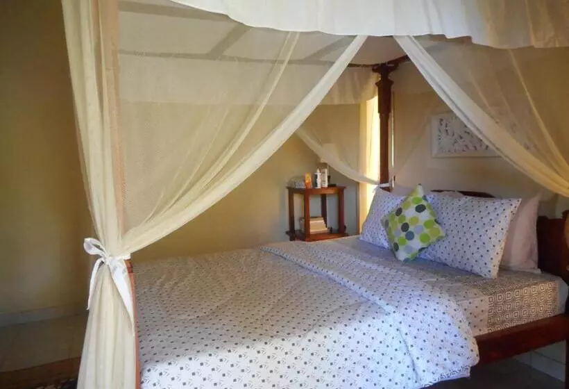 ペンション Cegeng Lestari Guest House