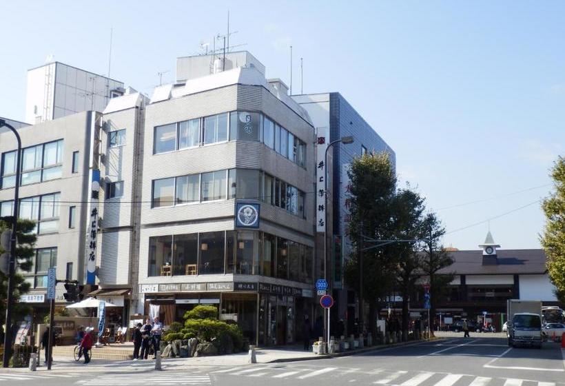 بنسيون Luna Inn