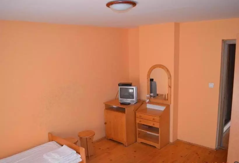 Majatalo Villa Silver Green