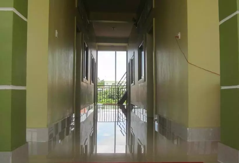 Retkeilymaja Phalla Riverside