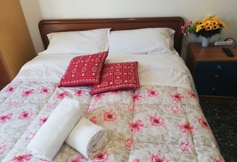 בית מלון כפרי Venice Park House