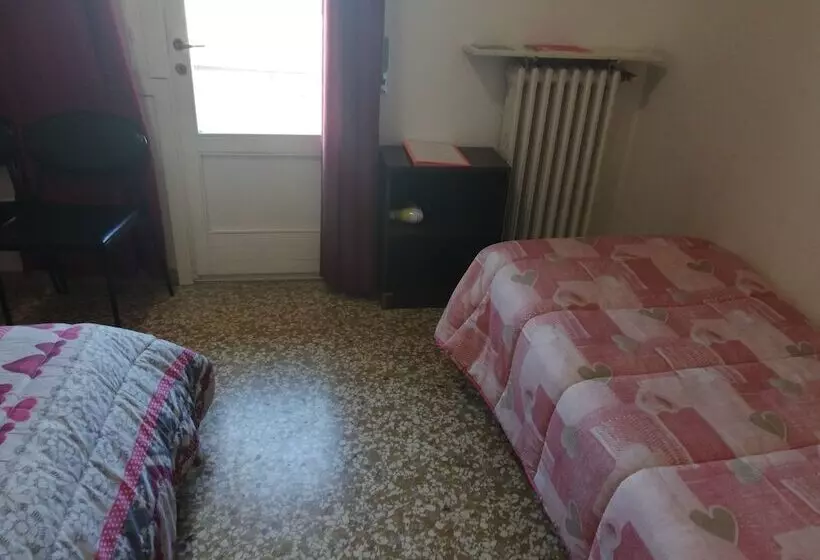 Hotelli Venice Park House