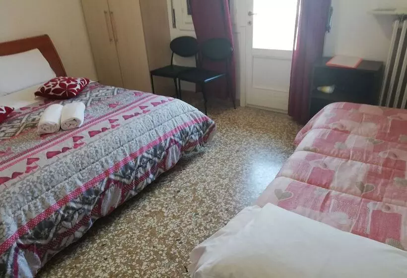 Hotelli Venice Park House